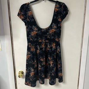 Floral mini